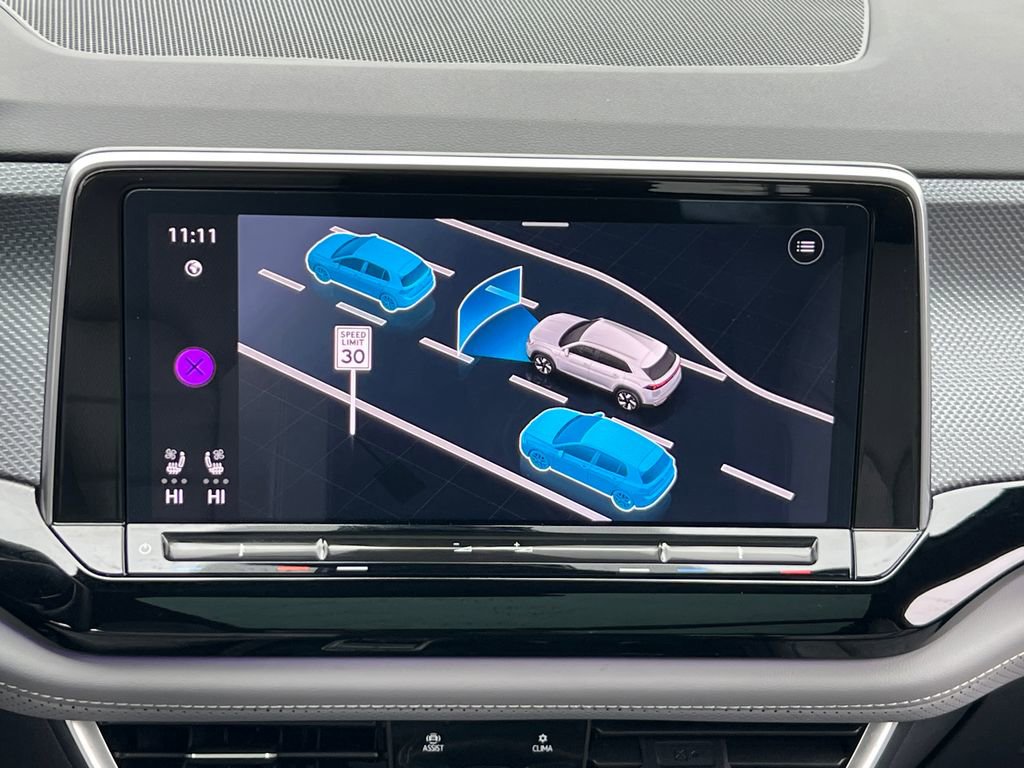 Certified 2024 Volkswagen Atlas Cross Sport SEL R-Line image 24