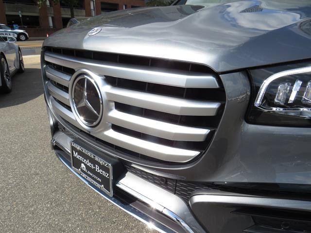Used 2025 Mercedes-Benz GLS 450 4MATIC image 28
