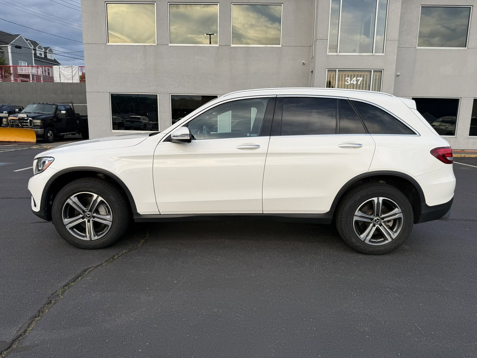 Used 2018 Mercedes-Benz GLC 300 4MATIC image 7