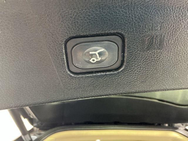 Used 2020 Ford Edge SEL w/ Convenience Package AWD/4WD image 13