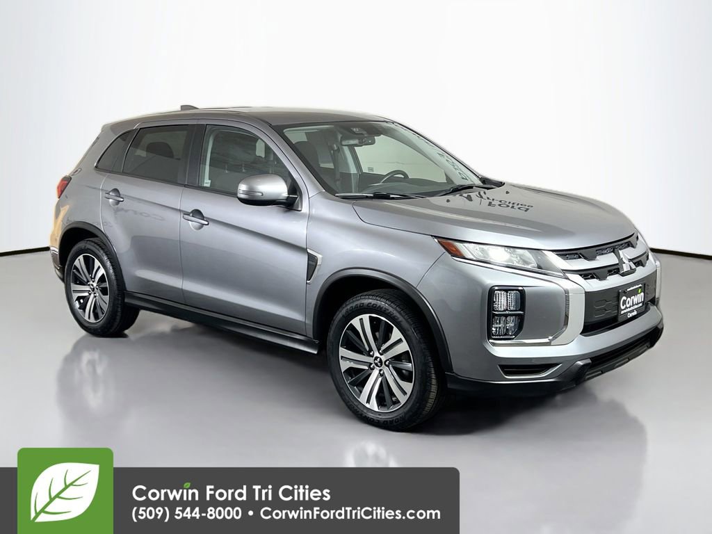 Used 2021 Mitsubishi Outlander Sport SE image 1