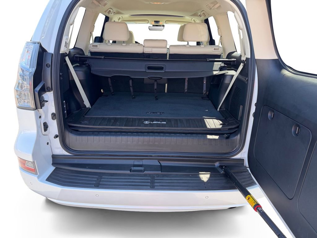Used 2023 Lexus GX 460 Luxury image 19
