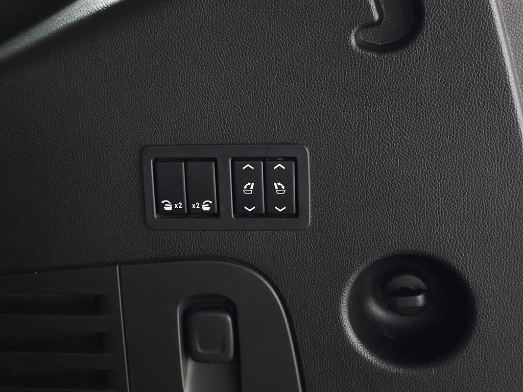 Used 2015 GMC Yukon SLT image 8