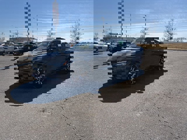 Used 2025 Volvo S60 B5 Core image 3