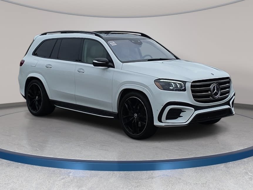 Used 2024 Mercedes-Benz GLS 450 4MATIC image 3