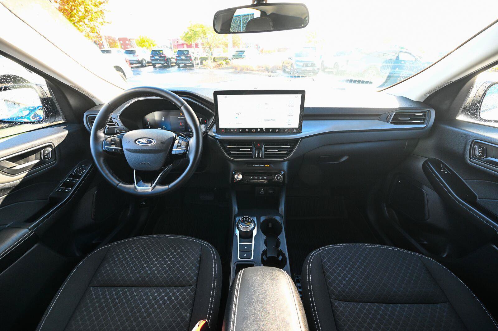 Used 2024 Ford Escape Active w/ Tech Pack #1 AWD/4WD image 32