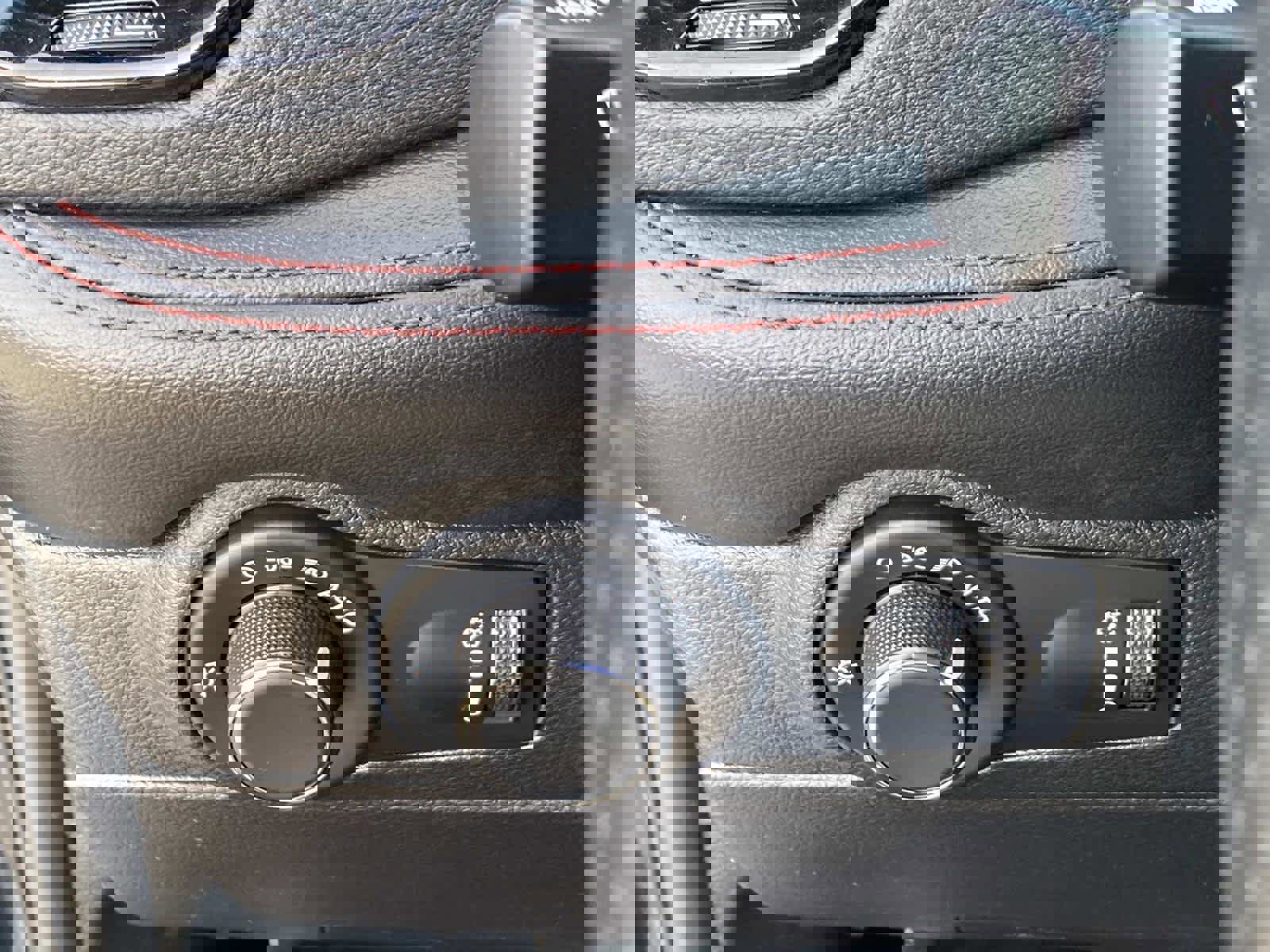 Used 2023 Dodge Durango GT image 19