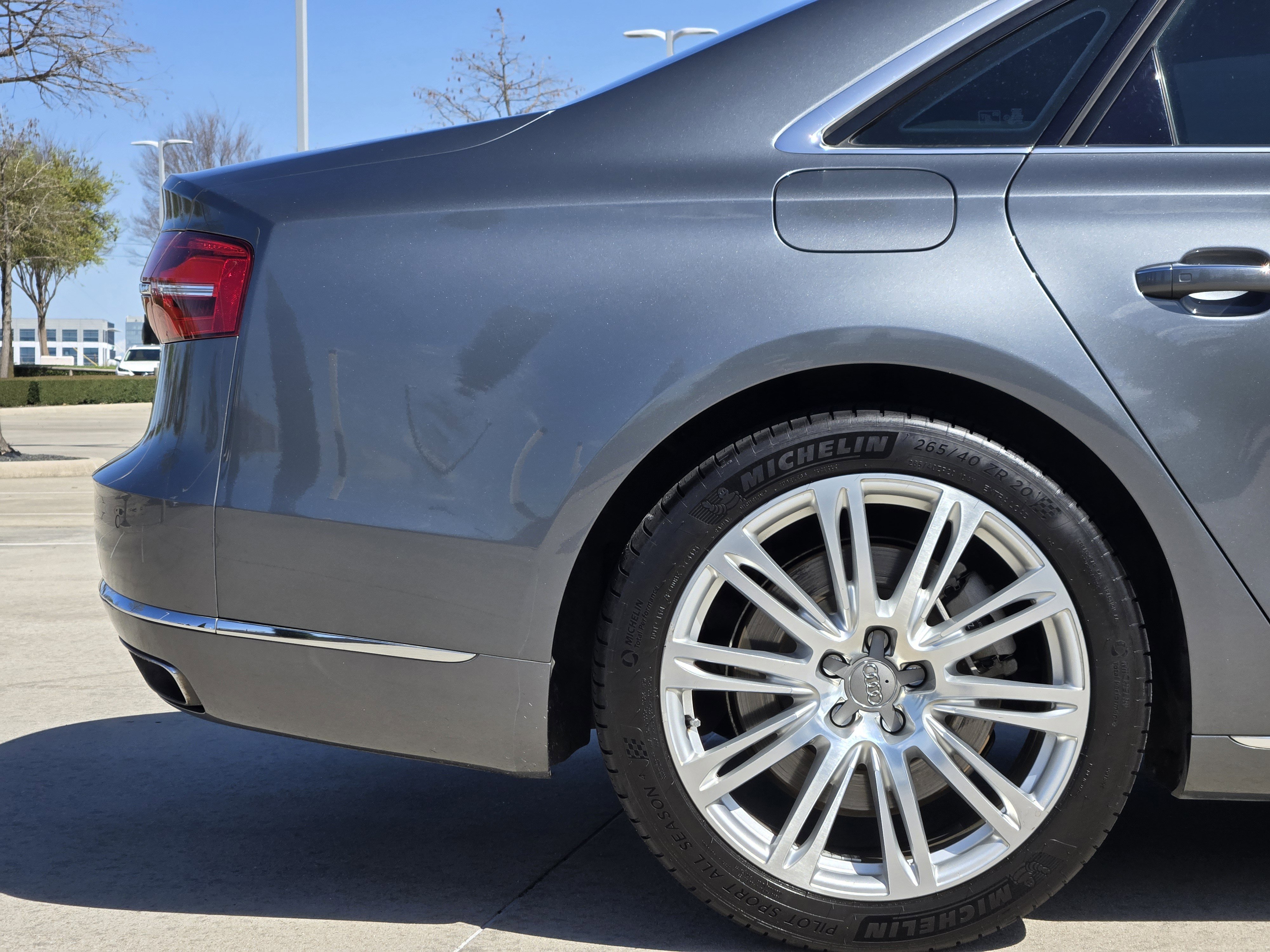 Used 2015 Audi A8 L 4.0T w/ Premium Package image 7