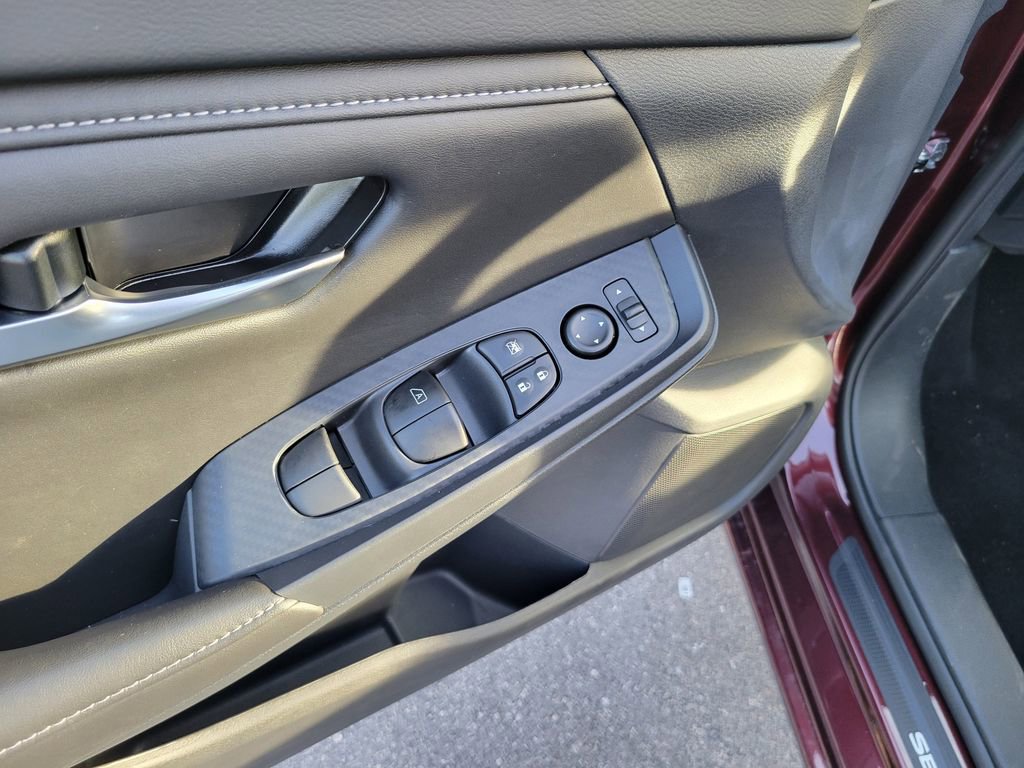 Used 2025 Nissan Sentra SV image 15