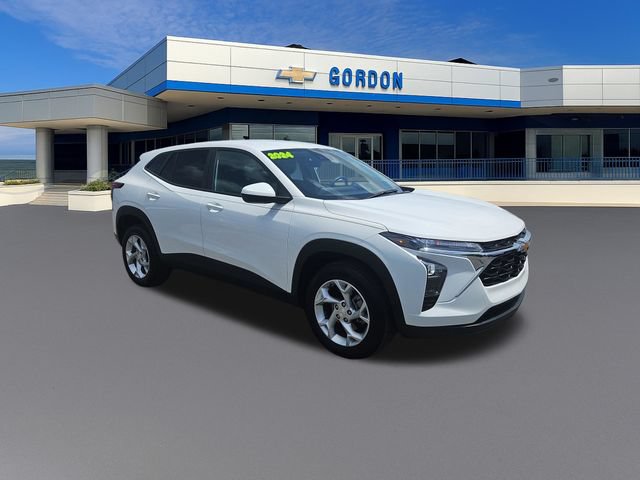 Used 2024 Chevrolet Trax LS w/ LS Convenience Package FWD image 8