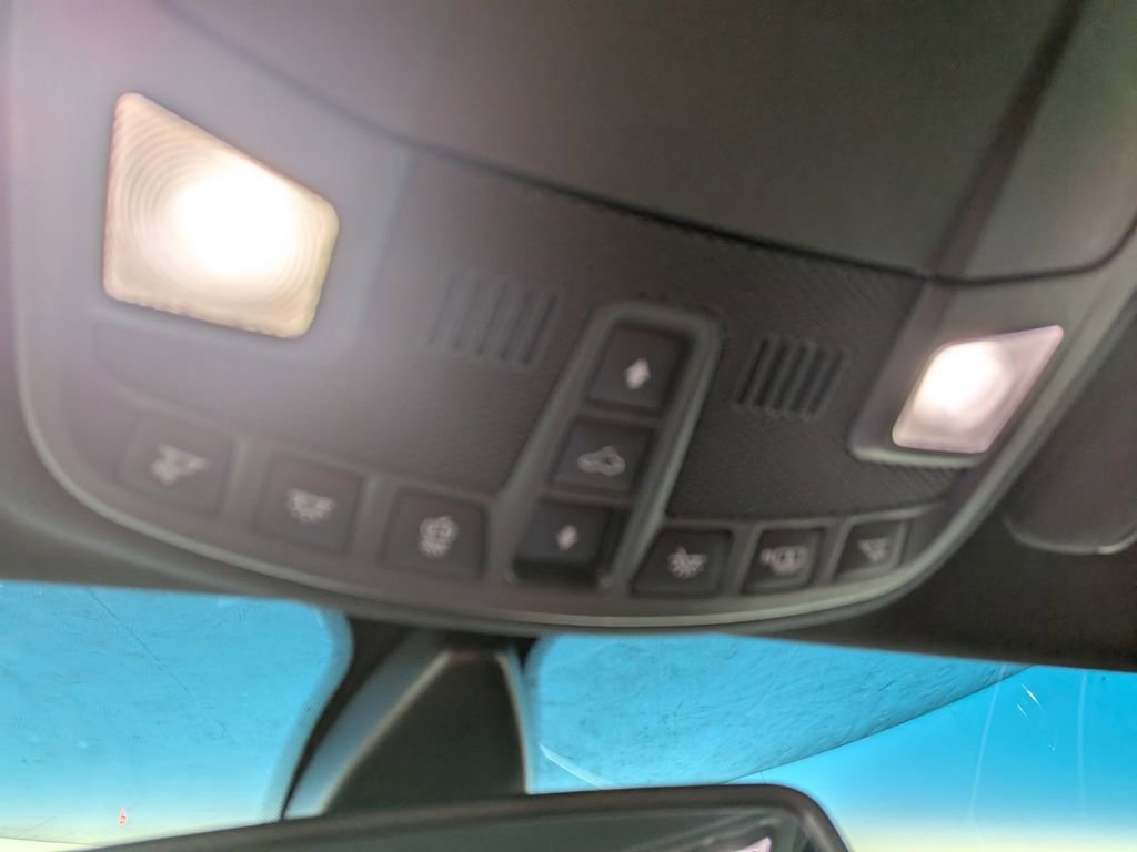 Used 2019 Lincoln MKZ Reserve image 32