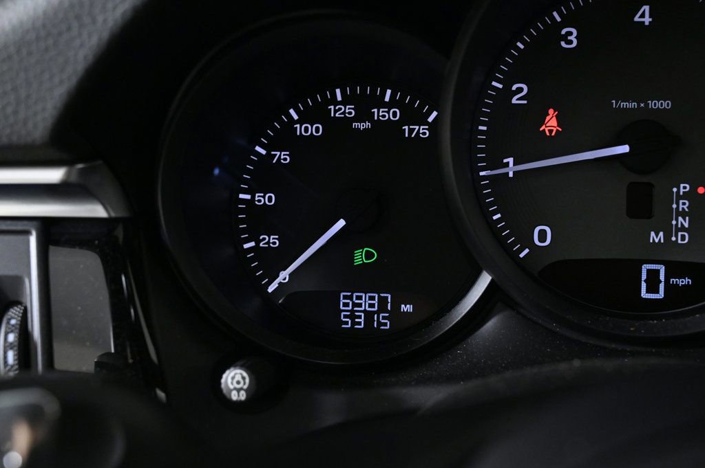 Certified 2022 Porsche Macan S image 14