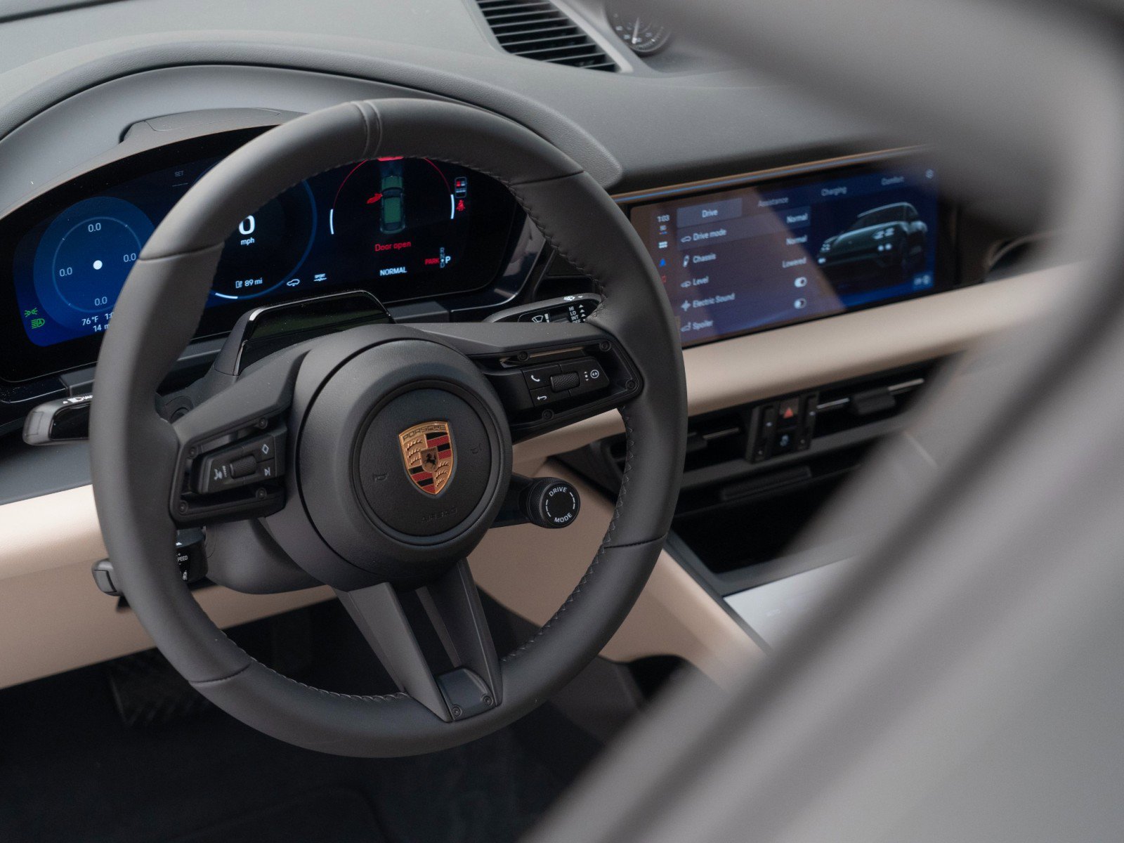 New 2026 Porsche Macan 4 Electric AWD/4WD image 20