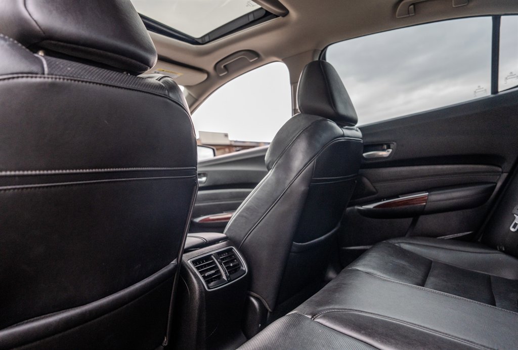Used 2017 Acura TLX w/ Technology Package FWD image 30