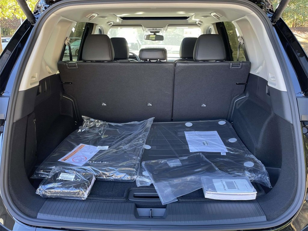 New 2026 Nissan Rogue Platinum image 6