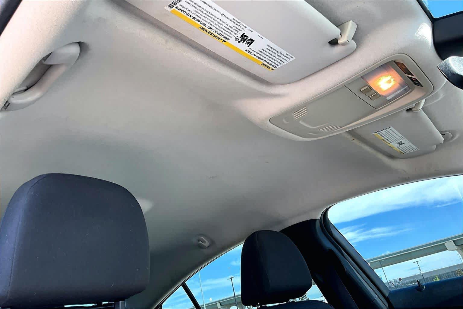 Used 2017 Chevrolet Cruze LS FWD image 12