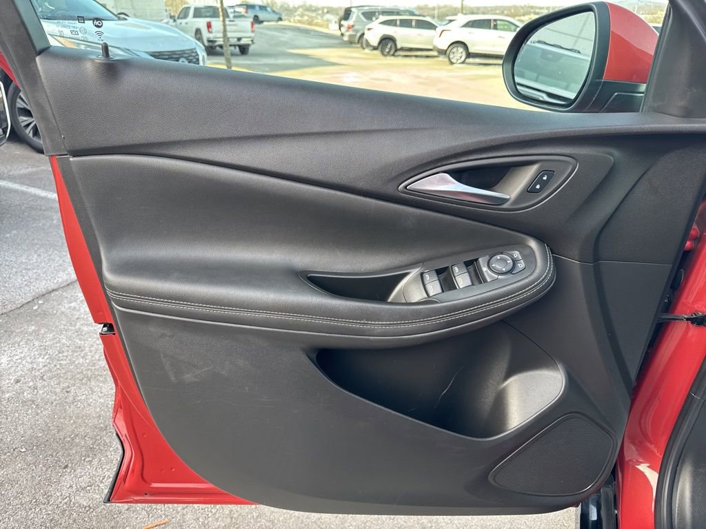 Used 2024 Buick Encore GX Sport Touring image 10