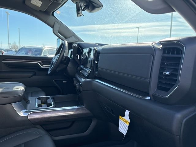 Certified 2025 Chevrolet Silverado 2500 LTZ w/ LTZ Premium Package image 15