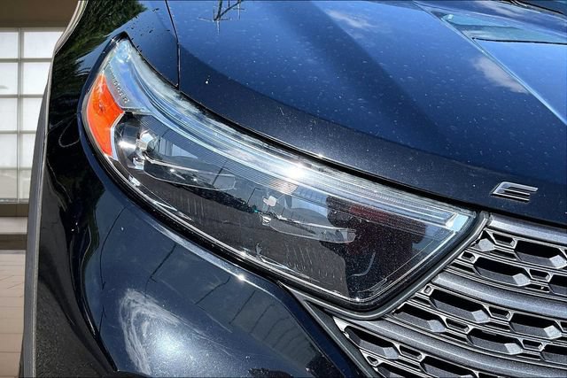 Used 2021 Ford Explorer XLT w/ Equipment Group 202A AWD/4WD image 30