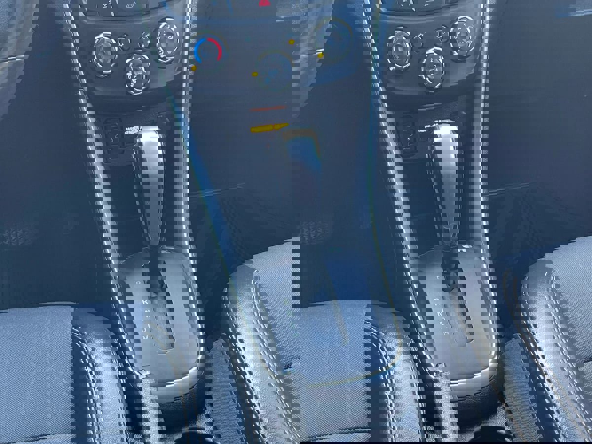 Used 2020 Chevrolet Trax LT w/ Sun & Sound Package image 30