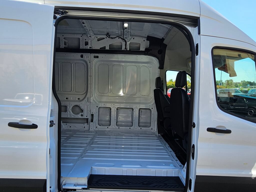 New 2026 Ford Transit 250 148 High Roof AWD image 12