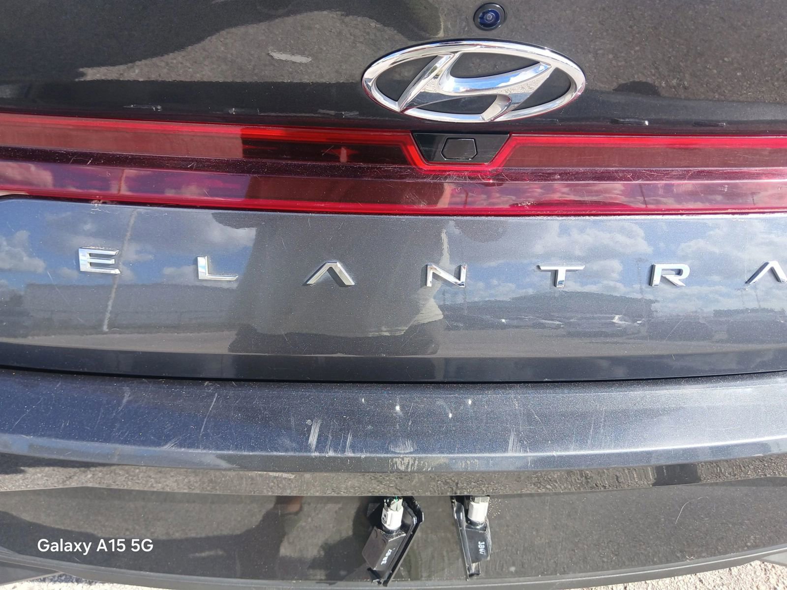 Used 2023 Hyundai Elantra SEL image 15