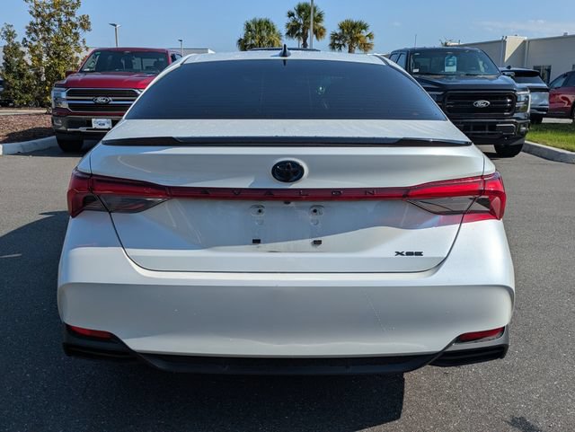 Used 2022 Toyota Avalon XSE FWD image 4