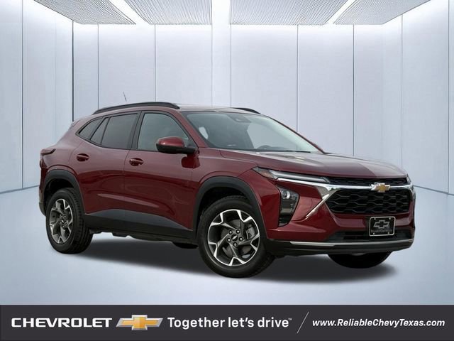 Used 2024 Chevrolet Trax LT w/ Driver Confidence Package image 1