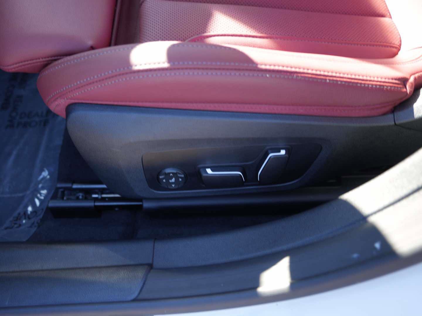 Used 2025 BMW i4 eDrive40 w/ M Sport Package image 14