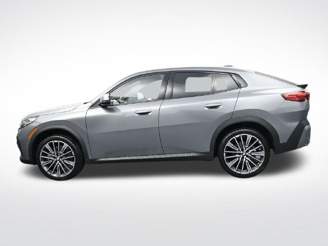 New 2026 BMW X2 xDrive28i w/ Technology Package AWD/4WD image 7
