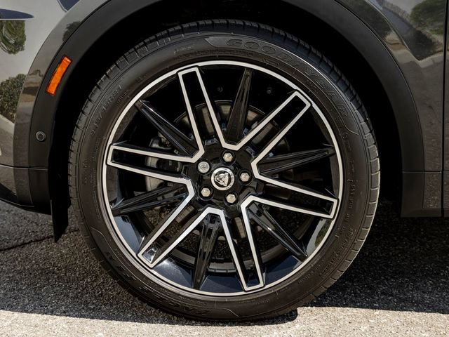 New 2024 Jaguar E-PACE R-Dynamic SE AWD/4WD image 11