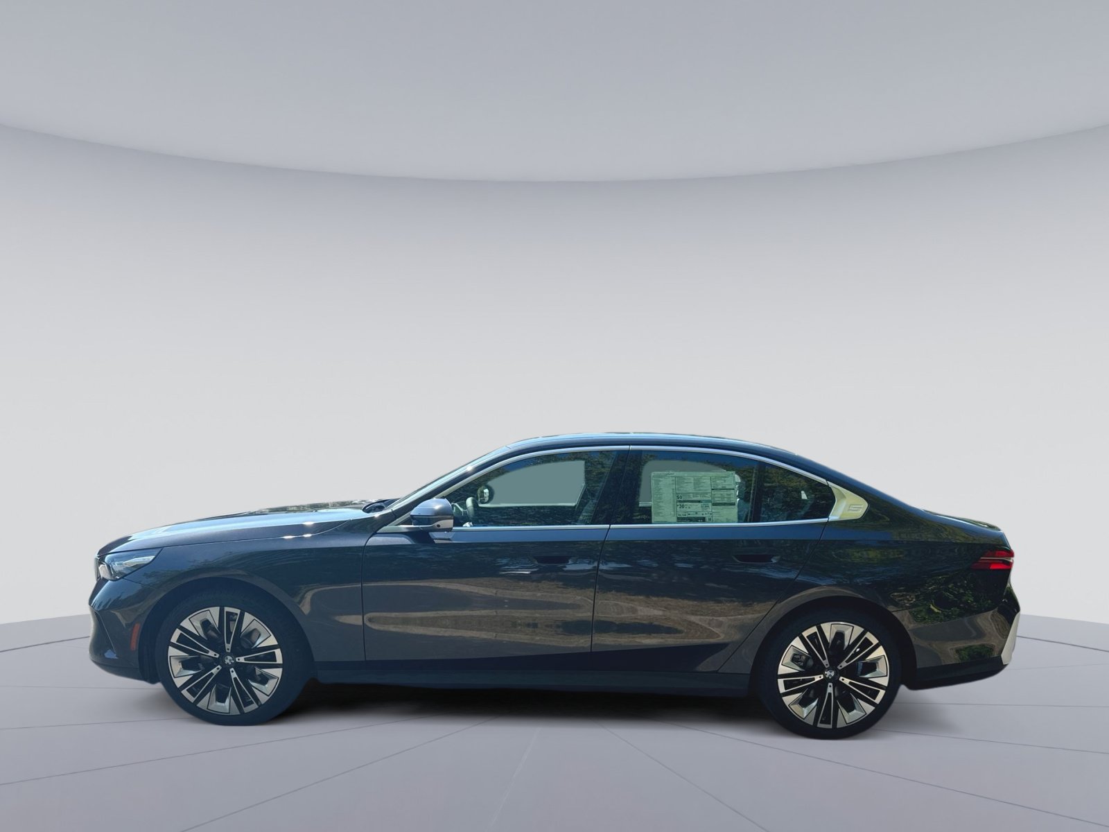 New 2026 BMW 530i xDrive AWD/4WD image 8