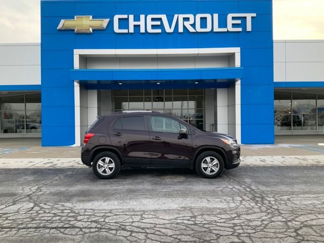 Used 2022 Chevrolet Trax LT w/ LT Convenience Package image 6