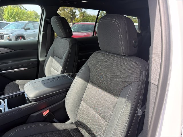 New 2027 Chevrolet Traverse LT w/ Sun and Wheel Package FWD image 20