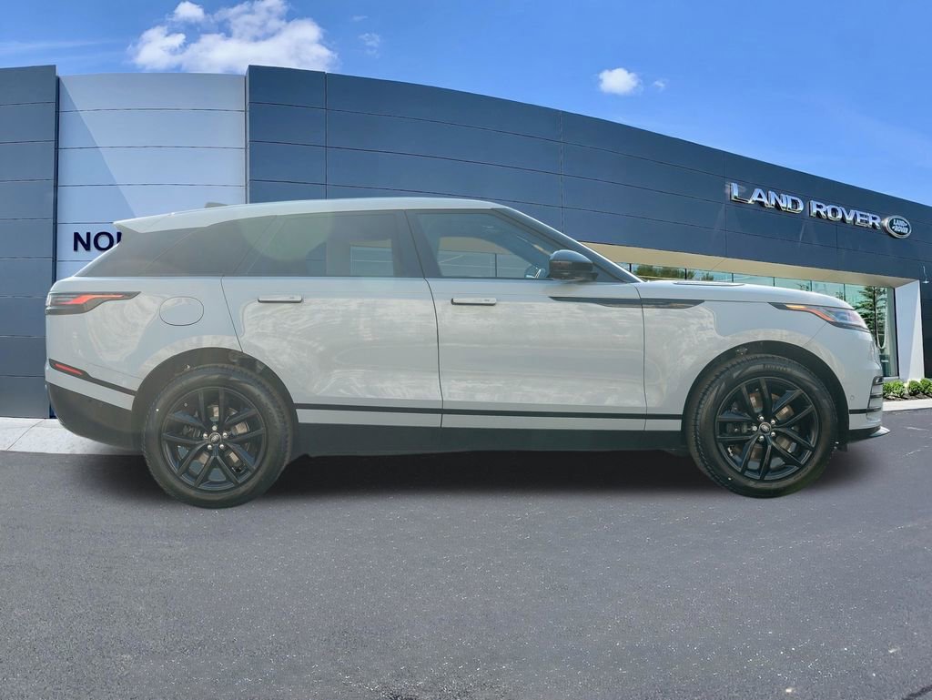 New 2026 Land Rover Range Rover Velar Dynamic SE AWD/4WD image 8