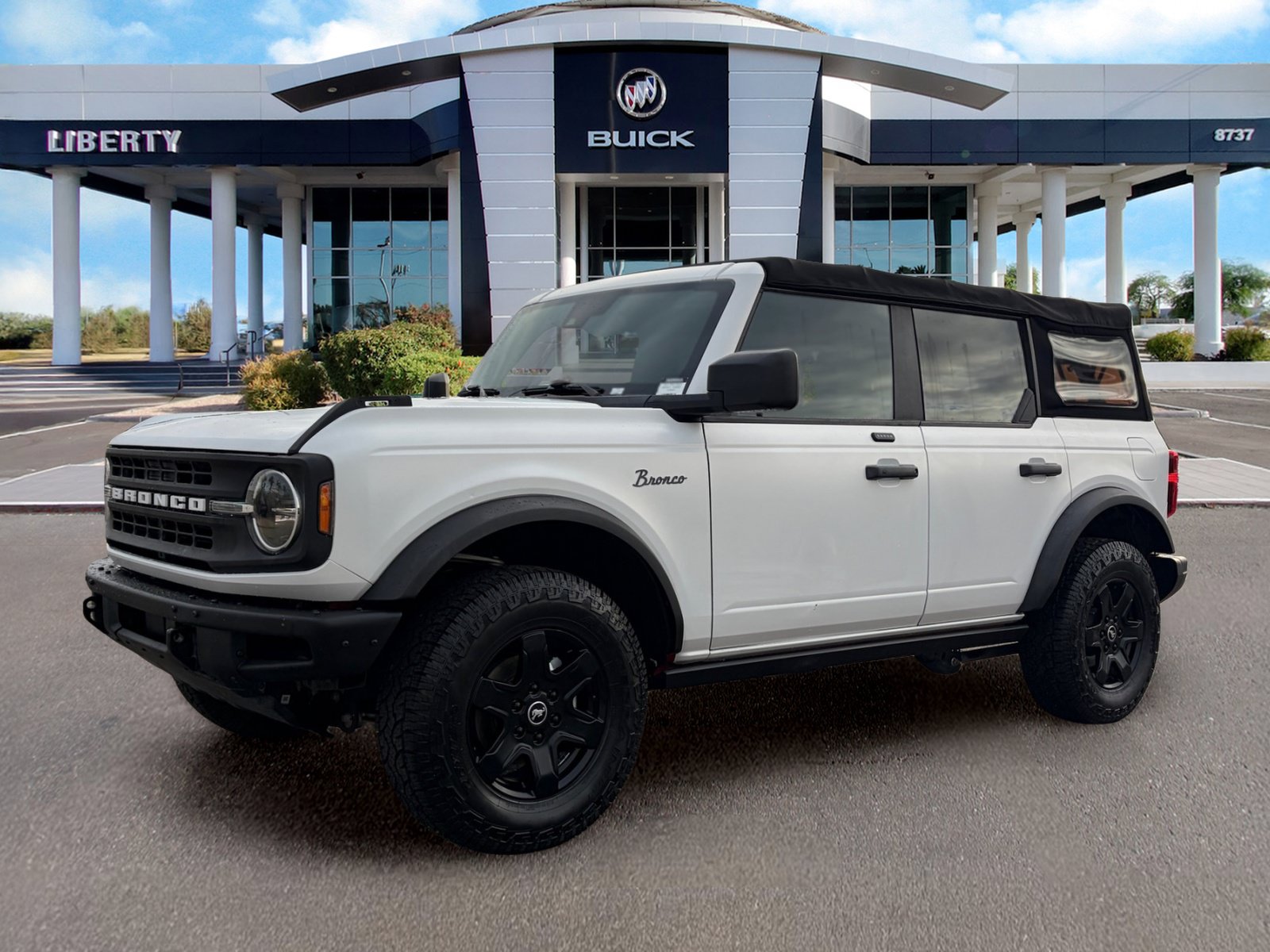 Used 2021 Ford Bronco Black Diamond AWD/4WD image 6