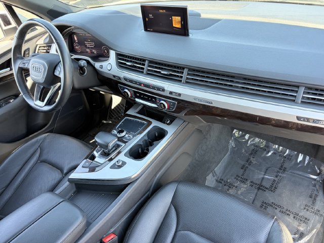 Used 2019 Audi Q7 2.0T Premium Plus w/ Premium Plus Package AWD/4WD image 21