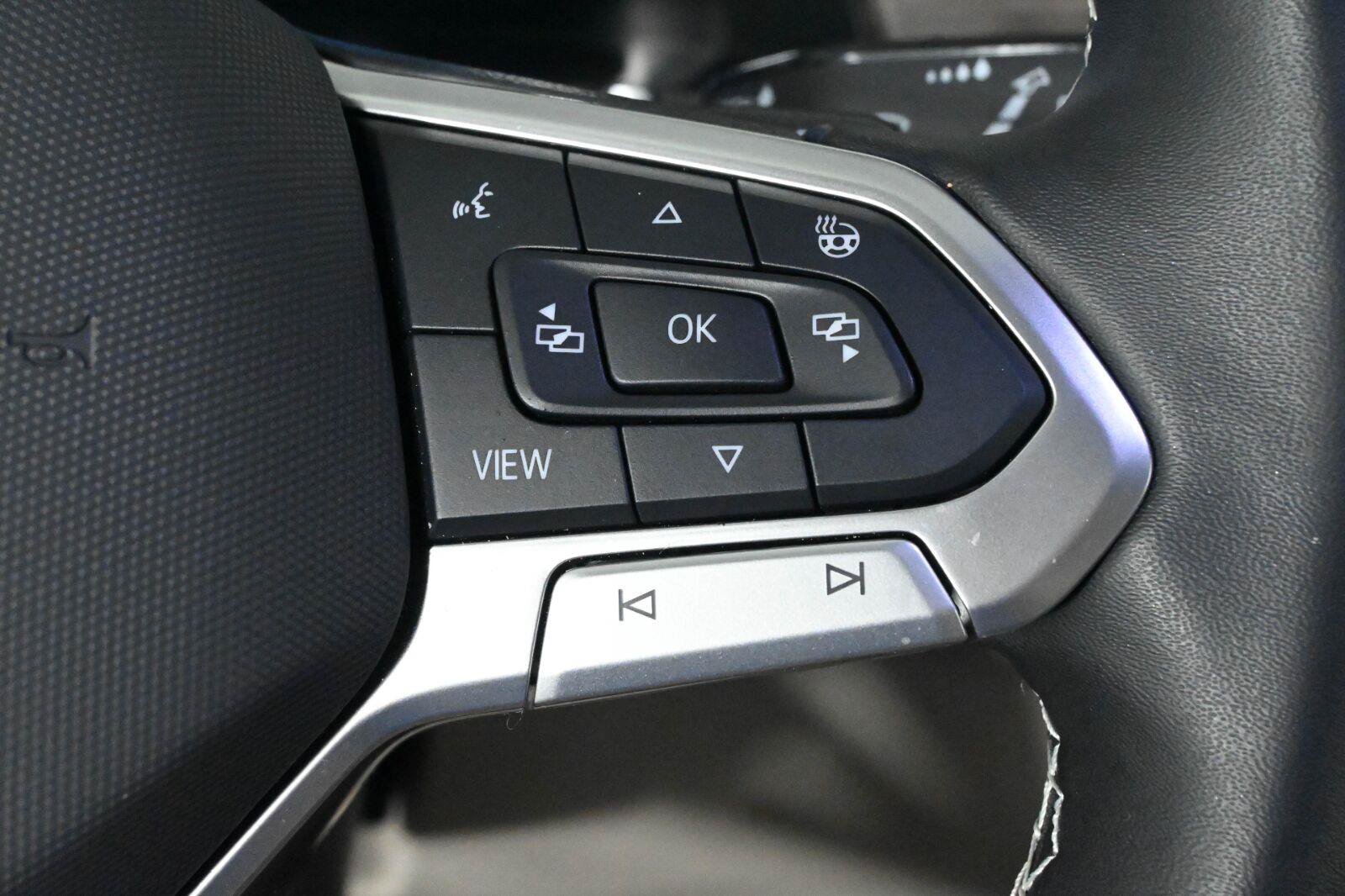Certified 2025 Volkswagen Atlas SEL AWD/4WD image 25