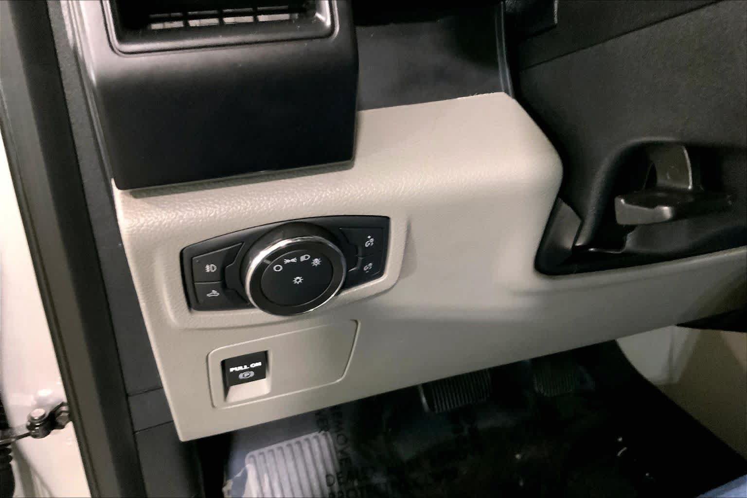 Used 2018 Ford F150 XL w/ Equipment Group 101A Mid AWD/4WD image 35