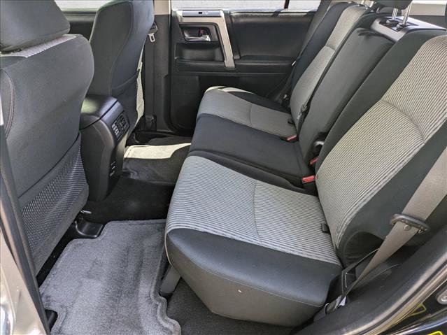 Used 2018 Toyota 4Runner SR5 AWD/4WD image 17