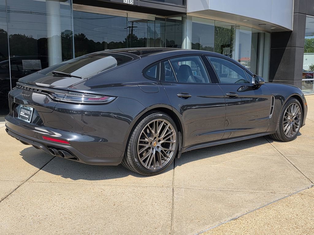 Used 2022 Porsche Panamera 4 Platinum Edition image 9