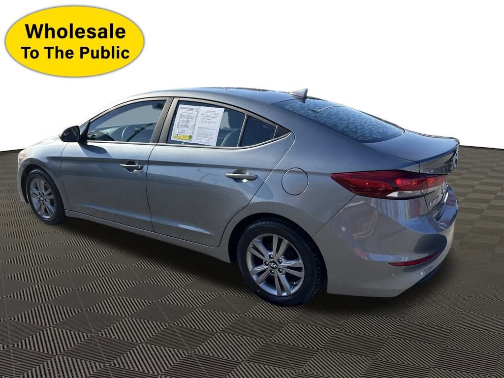 Used 2017 Hyundai Elantra SE image 3