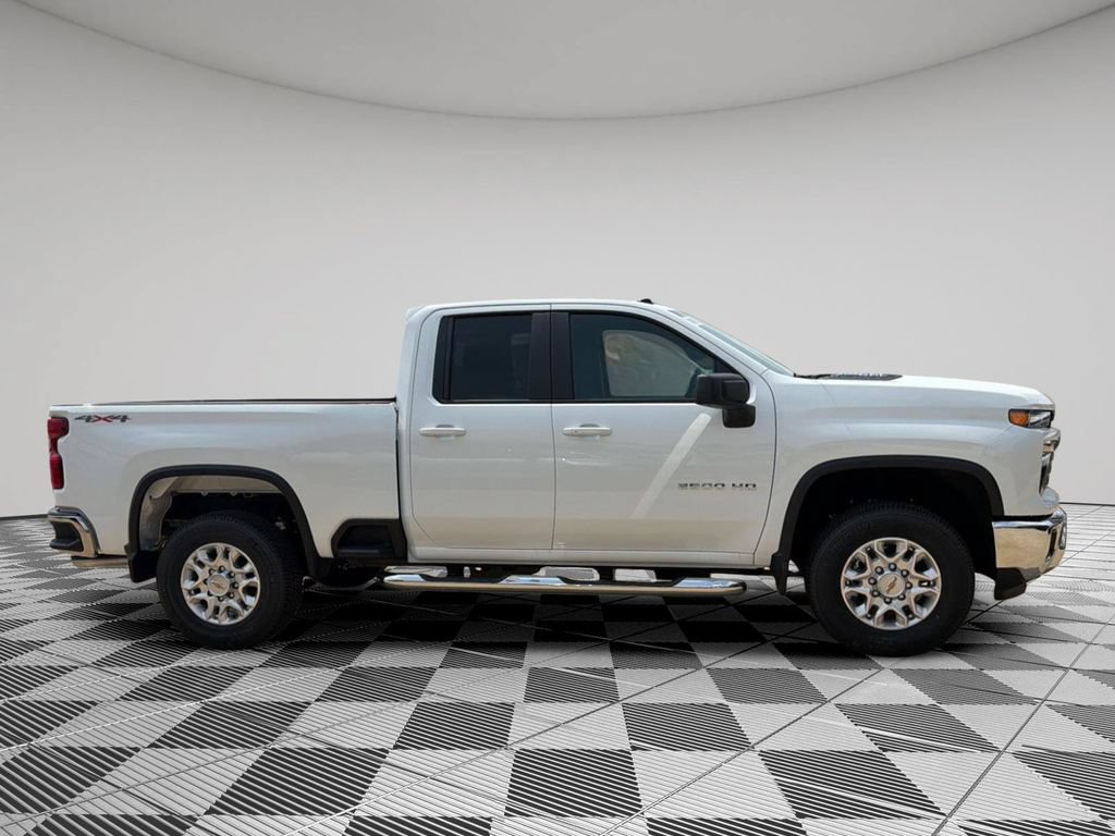 New 2026 Chevrolet Silverado 2500 LT w/ Convenience Package AWD/4WD image 6