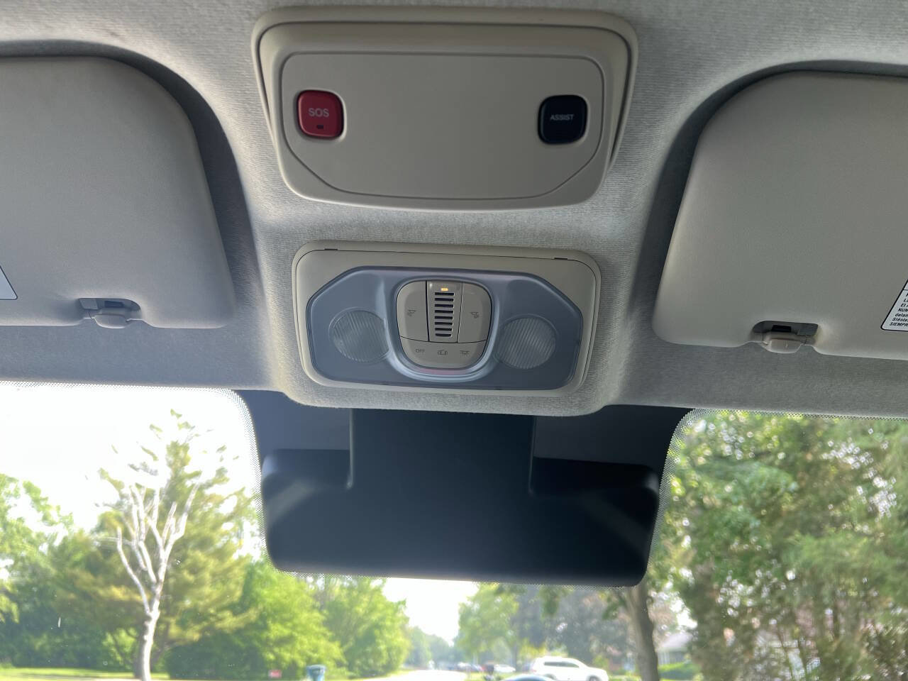 Used 2025 RAM ProMaster 2500 w/ Convenience Group image 13