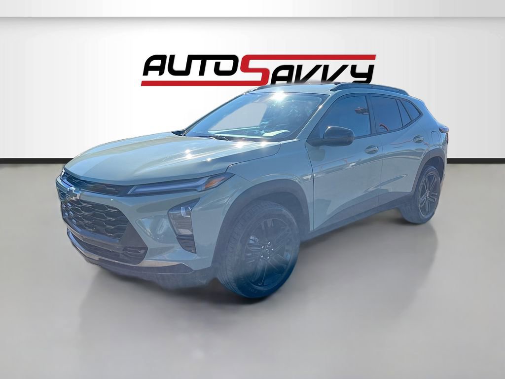 Used 2025 Chevrolet Trax ACTIV w/ Driver Confidence Package image 3