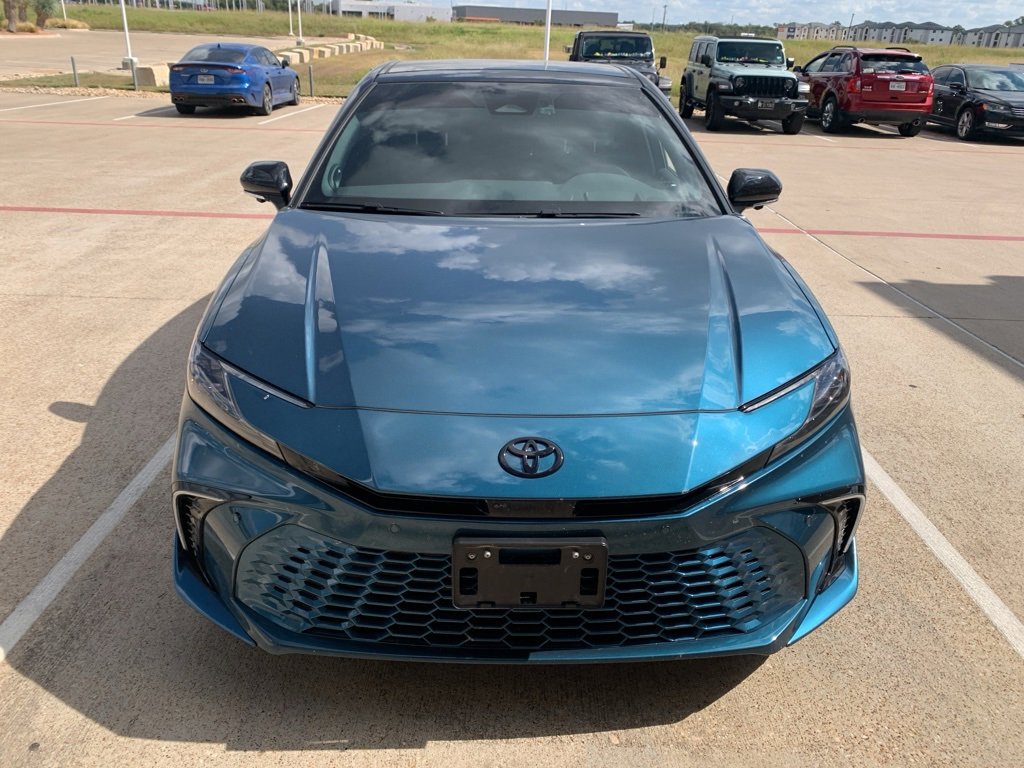 Used 2025 Toyota Camry XSE image 9