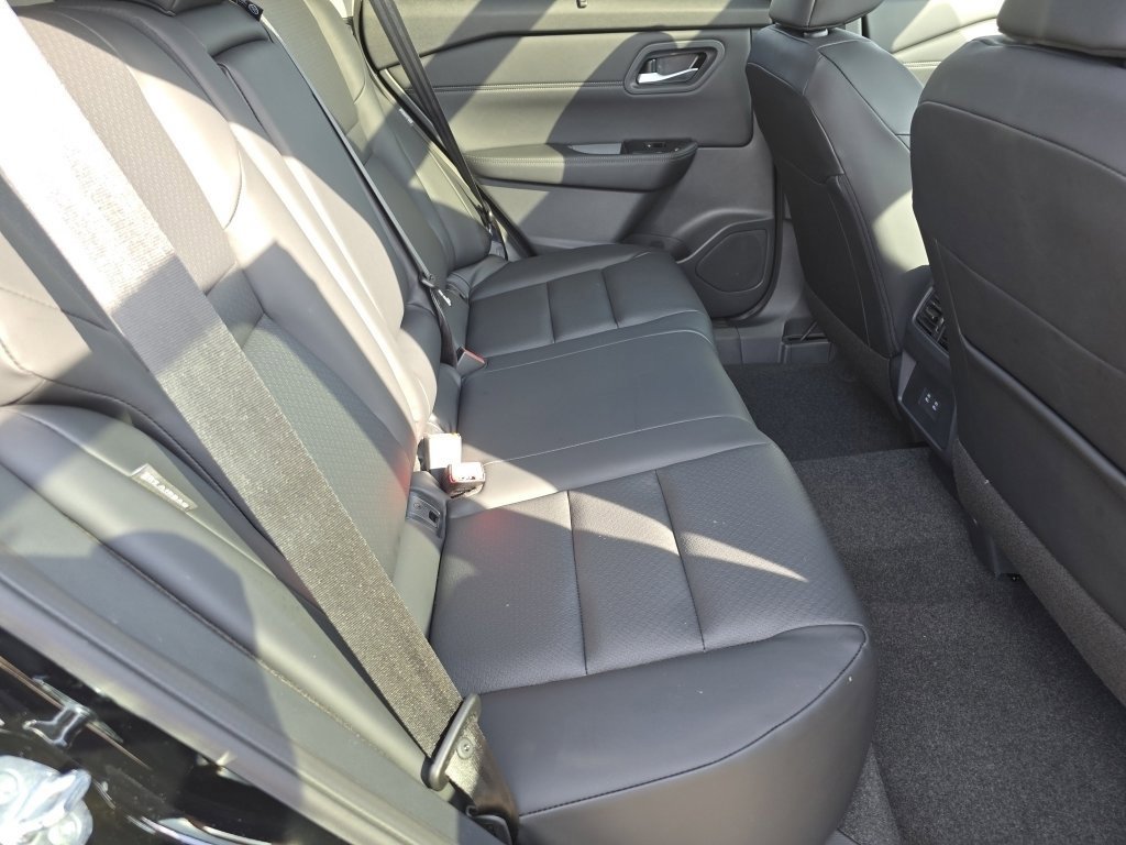 New 2026 Nissan Rogue SV w/ SV Premium Package image 12