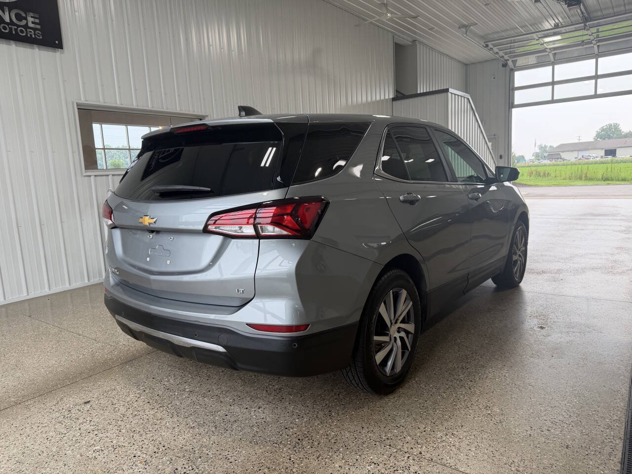 Used 2023 Chevrolet Equinox LT FWD image 5