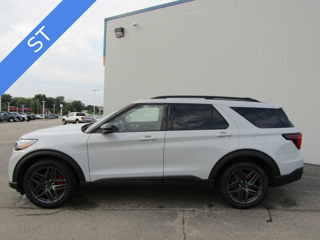 New 2027 Ford Explorer ST w/ Sun And Sound Package AWD/4WD video 2