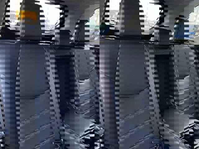 Used 2021 Toyota RAV4 XLE Premium w/ Carpet Mat Package (TMS) image 33